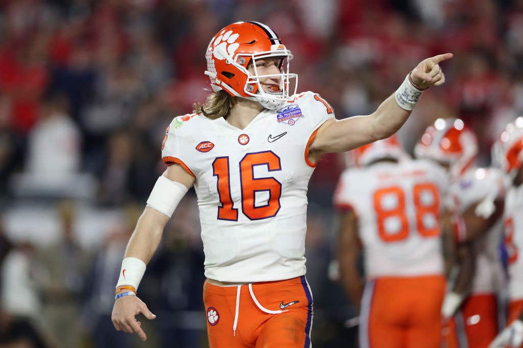 College Football Playoff Semifinal at the PlayStation Fiesta Bowl - Clemson v Ohio State