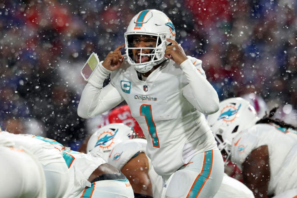 Dolphins Face the Chiefs and Weather Saturday Night