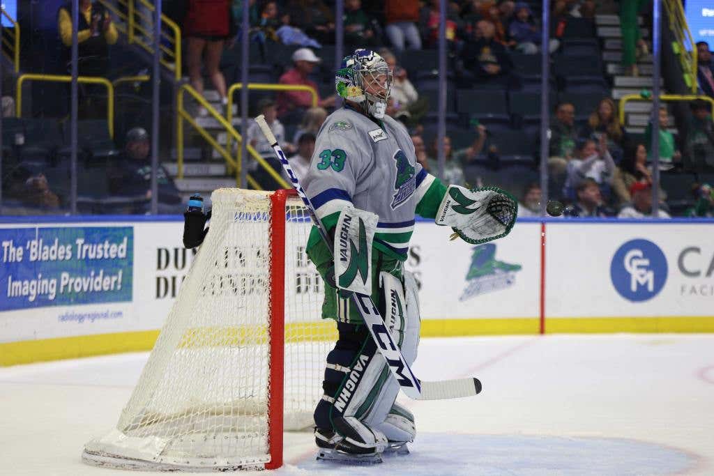 Florida Everblades goalie Cam Johnson