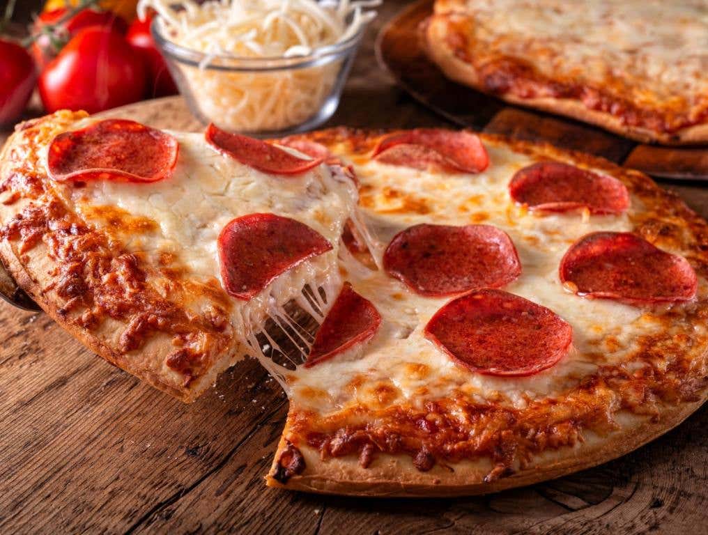 Delicious pizza. If you love pizza as much as the next person, then rest easy that Florida has a few of the most savory pizza places in America, according to some food experts.